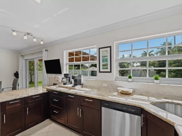 3-bedroom home for sale in Delray Beach - 1638 NE 3rd Avenue - MondialRealty