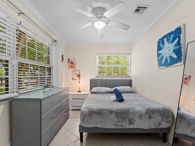 3-bedroom home for sale in Delray Beach - 1638 NE 3rd Avenue - MondialRealty