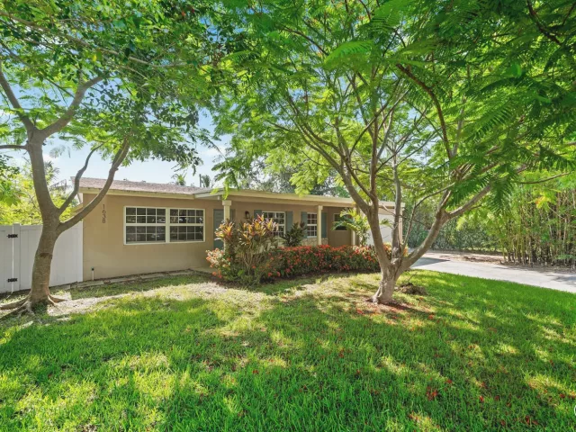 3-bedroom home for sale in Delray Beach - 1638 NE 3rd Avenue - MondialRealty