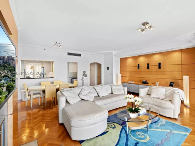 3-bedroom condo for sale in Miami Beach - 2432 Fisher Island Dr 5302 - MondialRealty