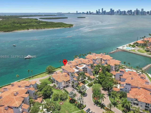 3-bedroom condo for sale in Miami Beach - 2432 Fisher Island Dr 5302 - MondialRealty