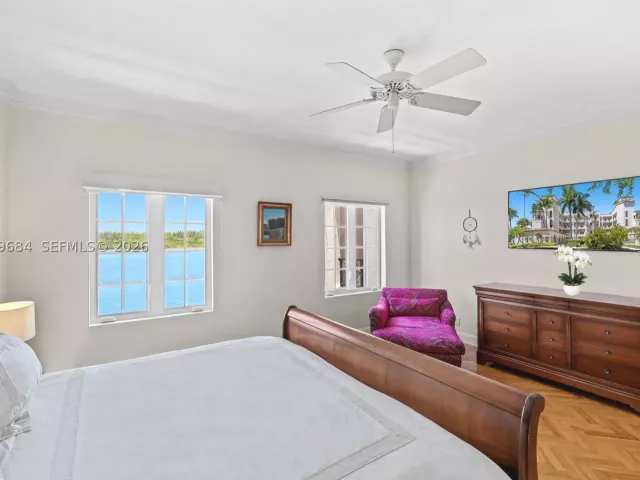 3-bedroom condo for sale in Miami Beach - 2432 Fisher Island Dr 5302 - MondialRealty