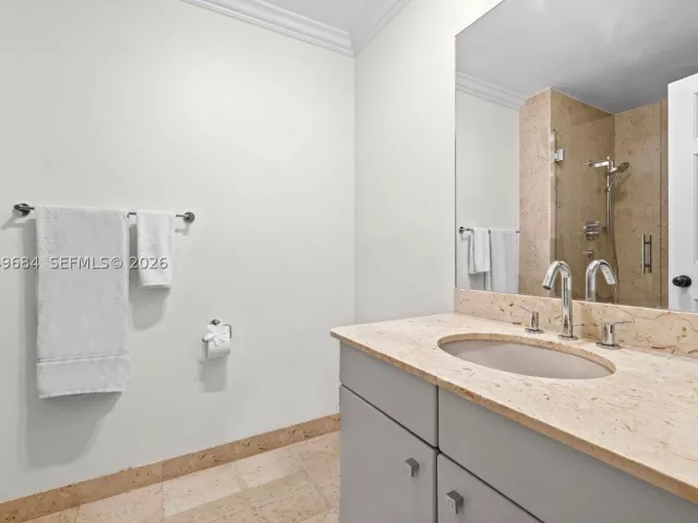 3-bedroom condo for sale in Miami Beach - 2432 Fisher Island Dr 5302 - MondialRealty