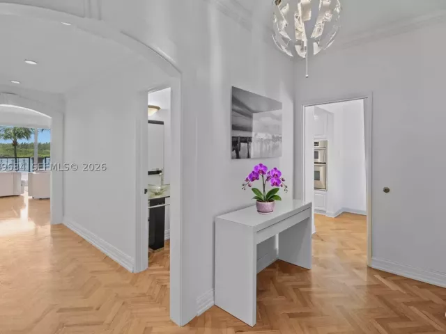 3-bedroom condo for sale in Miami Beach - 2432 Fisher Island Dr 5302 - MondialRealty