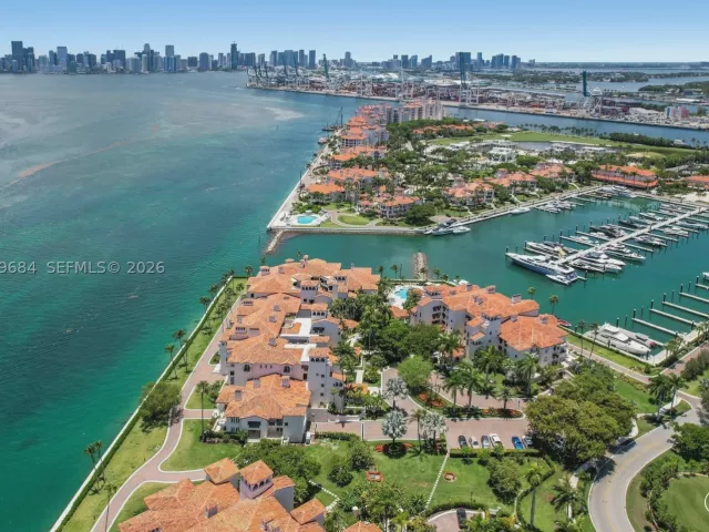 3-bedroom condo for sale in Miami Beach - 2432 Fisher Island Dr 5302 - MondialRealty
