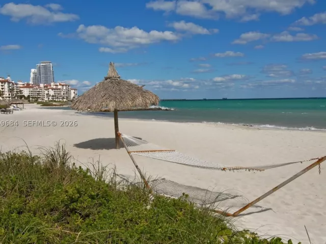 3-bedroom condo for sale in Miami Beach - 2432 Fisher Island Dr 5302 - MondialRealty