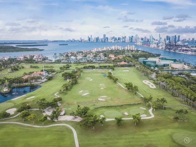 3-bedroom condo for sale in Miami Beach - 2432 Fisher Island Dr 5302 - MondialRealty