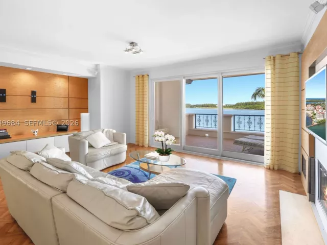 3-bedroom condo for sale in Miami Beach - 2432 Fisher Island Dr 5302 - MondialRealty