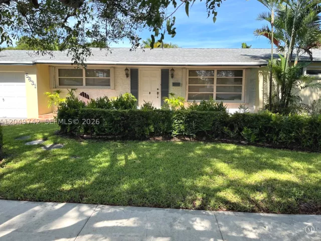 3-bedroom home for sale in Miami - 5831 SW 89th Ct - MondialRealty