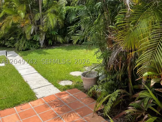 3-bedroom home for sale in Miami - 5831 SW 89th Ct - MondialRealty