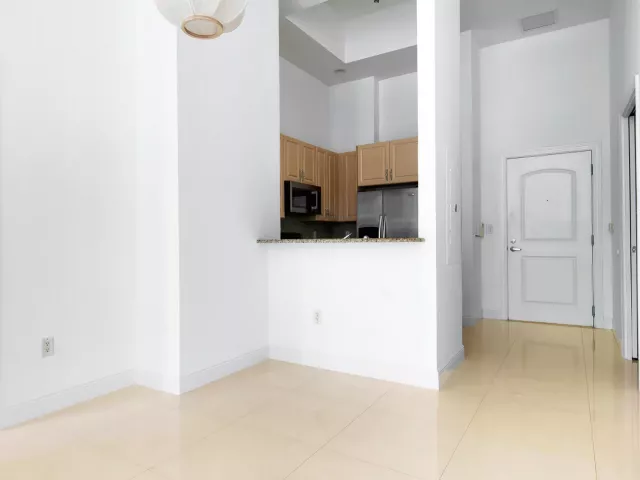 1-bedroom condo for rent in West Palm Beach - 701 S Olive Avenue 304 - MondialRealty