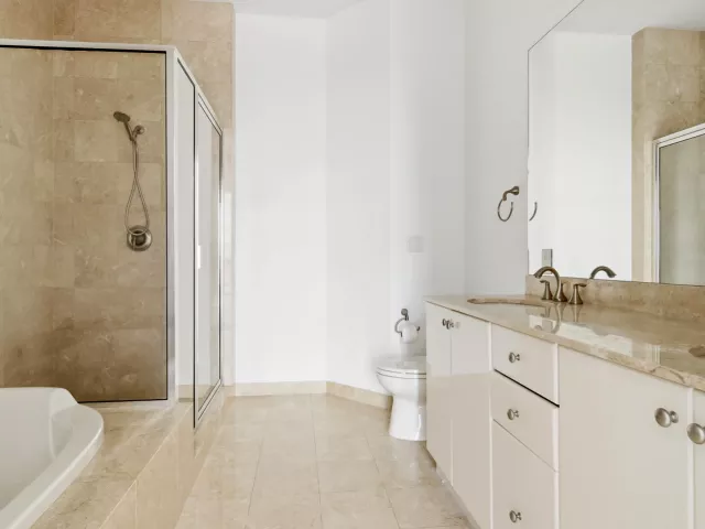 1-bedroom condo for rent in West Palm Beach - 701 S Olive Avenue 304 - MondialRealty