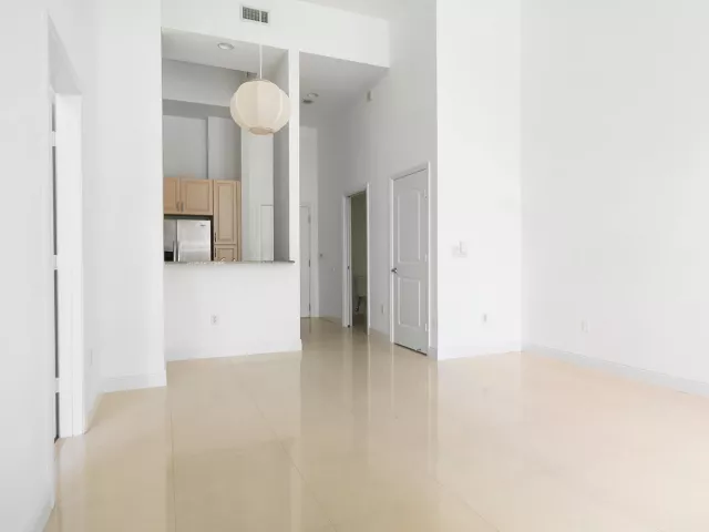 1-bedroom condo for rent in West Palm Beach - 701 S Olive Avenue 304 - MondialRealty