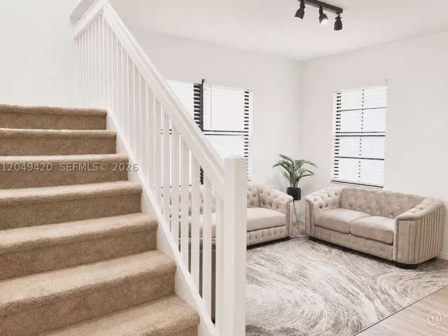 3-bedroom home for sale in Miami - 19316 NE 8th Ct - MondialRealty
