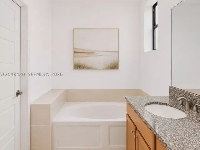 3-bedroom home for sale in Miami - 19316 NE 8th Ct - MondialRealty