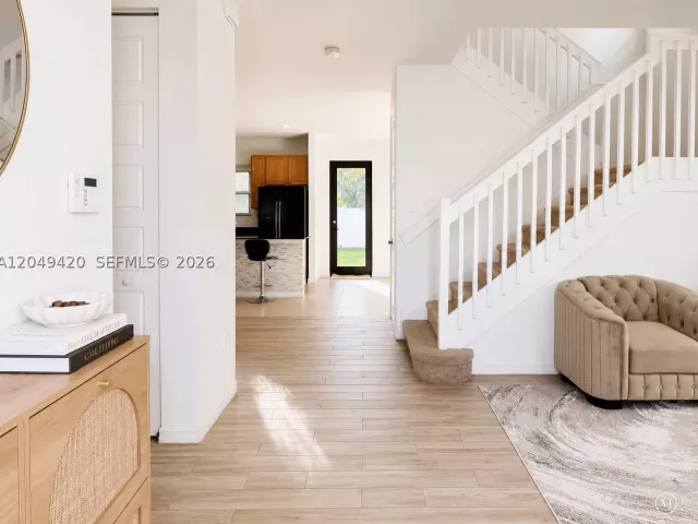 3-bedroom home for sale in Miami - 19316 NE 8th Ct - MondialRealty