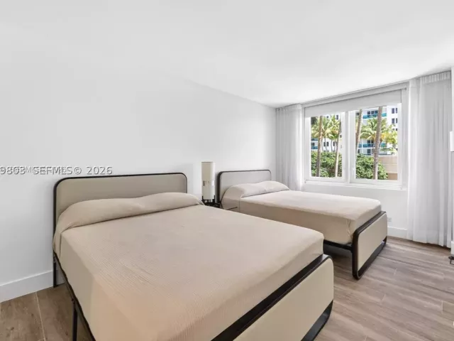 condo for sale in Miami Beach - 2301 Collins Ave 414 - MondialRealty