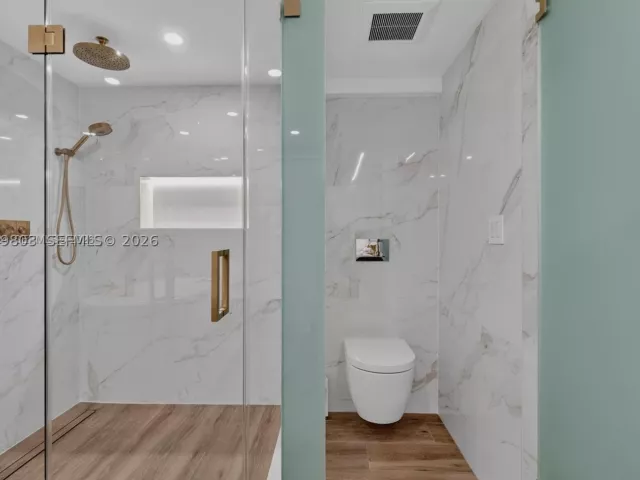 condo for sale in Miami Beach - 2301 Collins Ave 414 - MondialRealty
