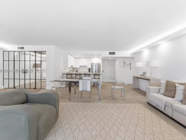 condo for sale in Miami Beach - 2301 Collins Ave 414 - MondialRealty