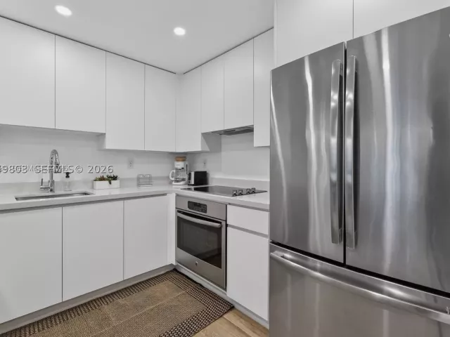 condo for sale in Miami Beach - 2301 Collins Ave 414 - MondialRealty