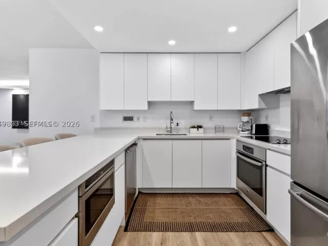 condo for sale in Miami Beach - 2301 Collins Ave 414 - MondialRealty