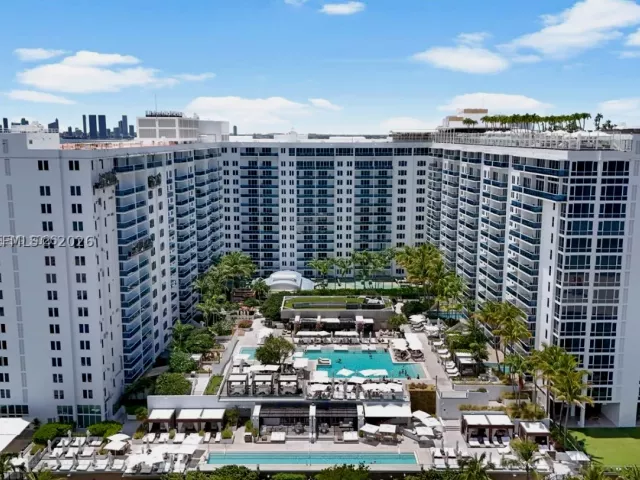 condo for sale in Miami Beach - 2301 Collins Ave 414 - MondialRealty