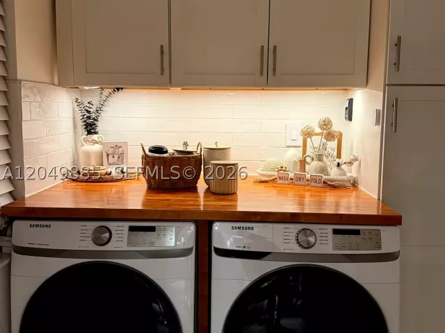 3-bedroom home for rent in Hollywood - 1902 N 24th Ave - MondialRealty