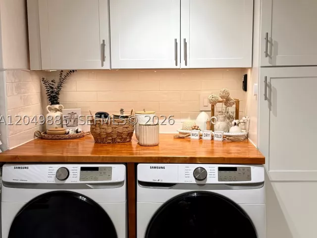 3-bedroom home for rent in Hollywood - 1902 N 24th Ave - MondialRealty