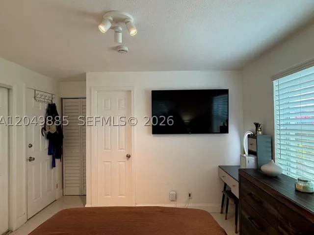 3-bedroom home for rent in Hollywood - 1902 N 24th Ave - MondialRealty