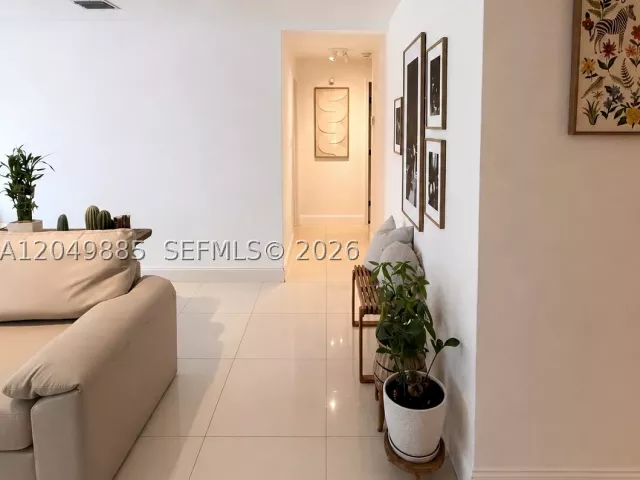 3-bedroom home for rent in Hollywood - 1902 N 24th Ave - MondialRealty