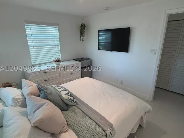 3-bedroom home for rent in Hollywood - 1902 N 24th Ave - MondialRealty