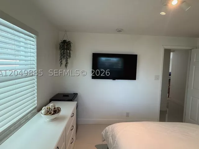 3-bedroom home for rent in Hollywood - 1902 N 24th Ave - MondialRealty
