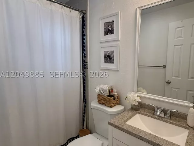 3-bedroom home for rent in Hollywood - 1902 N 24th Ave - MondialRealty