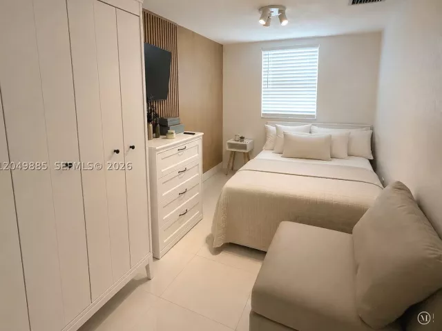 3-bedroom home for rent in Hollywood - 1902 N 24th Ave - MondialRealty