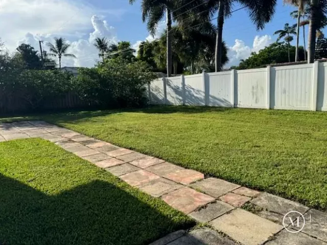 3-bedroom home for rent in Pompano Beach - 2624 NE 8th Court - MondialRealty