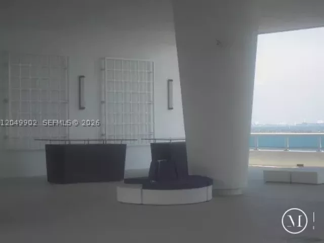 2-bedroom condo for rent in Miami - 1800 N Bayshore Dr 3310 - MondialRealty