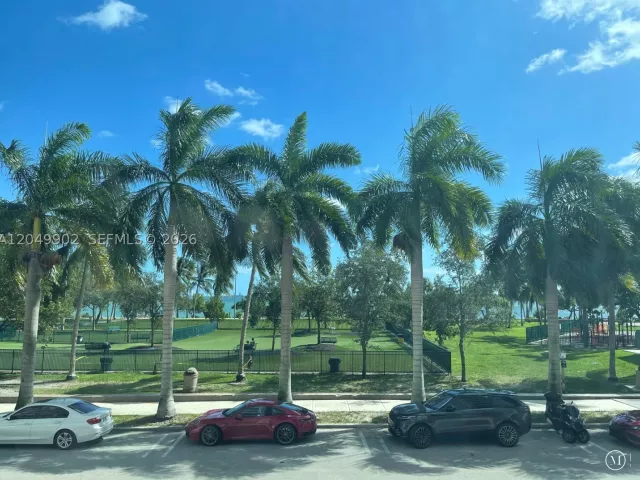 2-bedroom condo for rent in Miami - 1800 N Bayshore Dr 3310 - MondialRealty