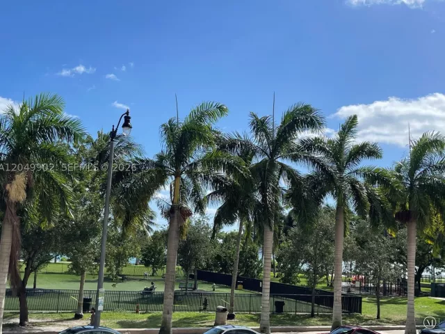 2-bedroom condo for rent in Miami - 1800 N Bayshore Dr 3310 - MondialRealty