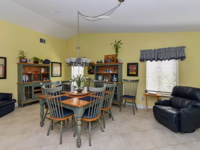 2-bedroom home for sale in Delray Beach - 3230 Riviera Drive - MondialRealty