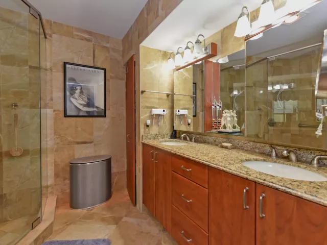 2-bedroom home for sale in Delray Beach - 3230 Riviera Drive - MondialRealty