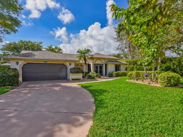 2-bedroom home for sale in Delray Beach - 3230 Riviera Drive - MondialRealty