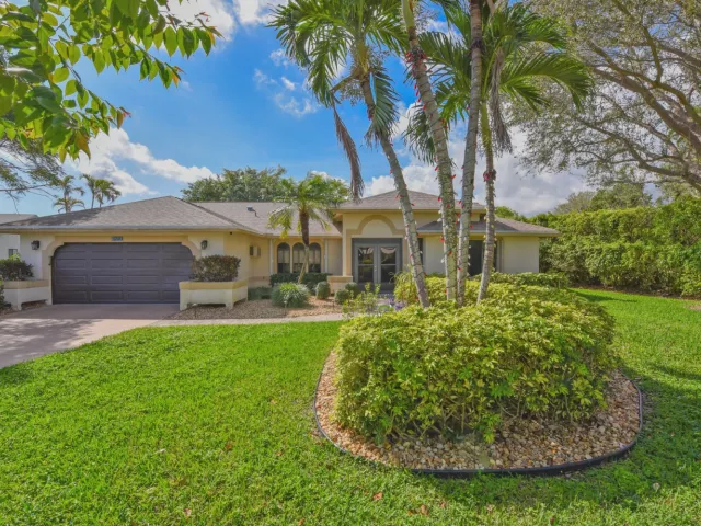 2-bedroom home for sale in Delray Beach - 3230 Riviera Drive - MondialRealty