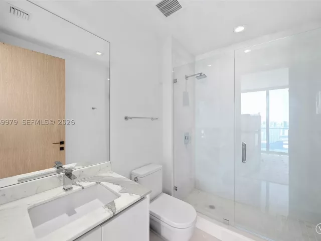 5-bedroom condo for sale in Sunny Isles Beach - 300 Sunny Isles Blvd Penthouse-03 - MondialRealty