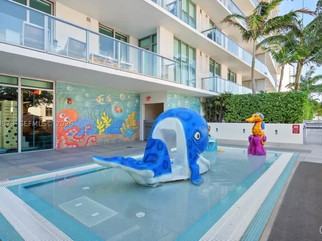 5-bedroom condo for sale in Sunny Isles Beach - 300 Sunny Isles Blvd Penthouse-03 - MondialRealty