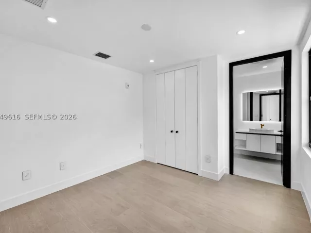3-bedroom home for rent in Pompano Beach - 3220 NE 7th St - MondialRealty