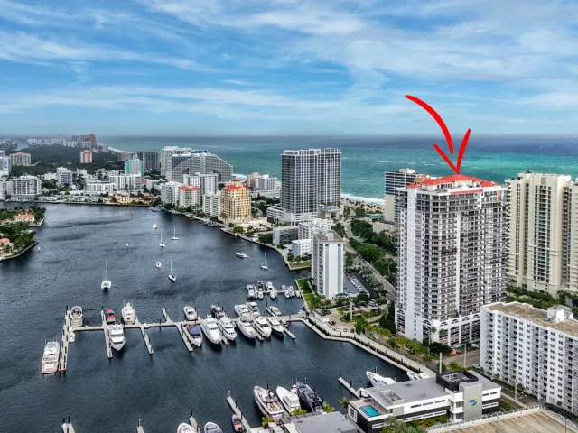2-bedroom condo for sale in Fort Lauderdale - 100 S Birch Road 1003f - MondialRealty