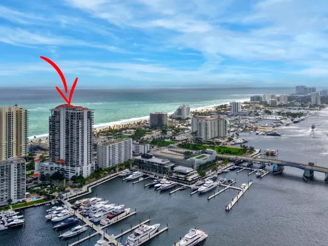 2-bedroom condo for sale in Fort Lauderdale - 100 S Birch Road 1003f - MondialRealty