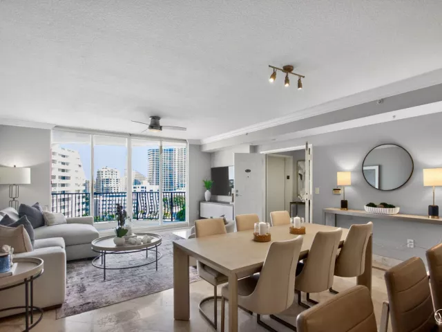 2-bedroom condo for sale in Fort Lauderdale - 100 S Birch Road 1003f - MondialRealty