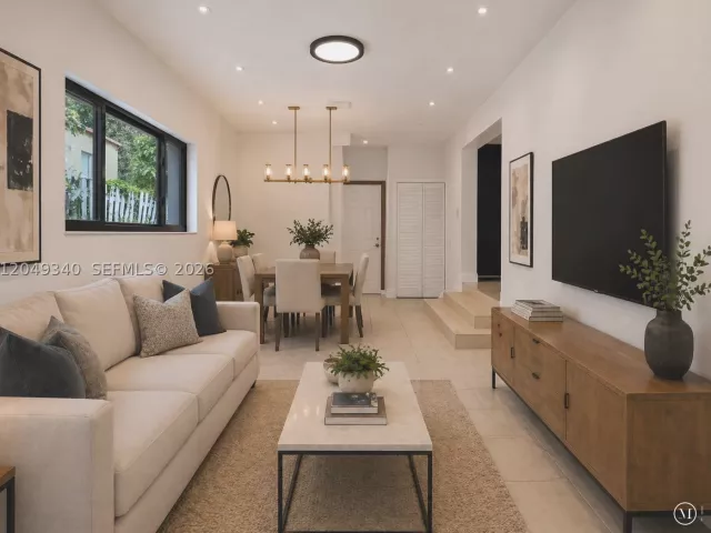 3-bedroom home for sale in Miami - 944 SW 10th Avenue - MondialRealty