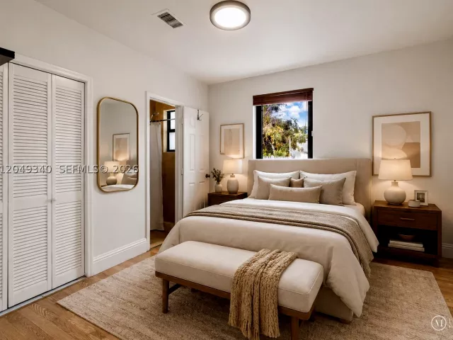 3-bedroom home for sale in Miami - 944 SW 10th Avenue - MondialRealty